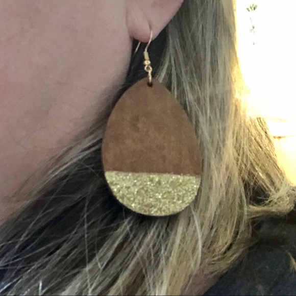 Hand painted wooden earrings - Picture 2 of 2